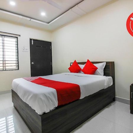 Oyo 66942 Venus Residency Hotel Lalaguda Bagian luar foto