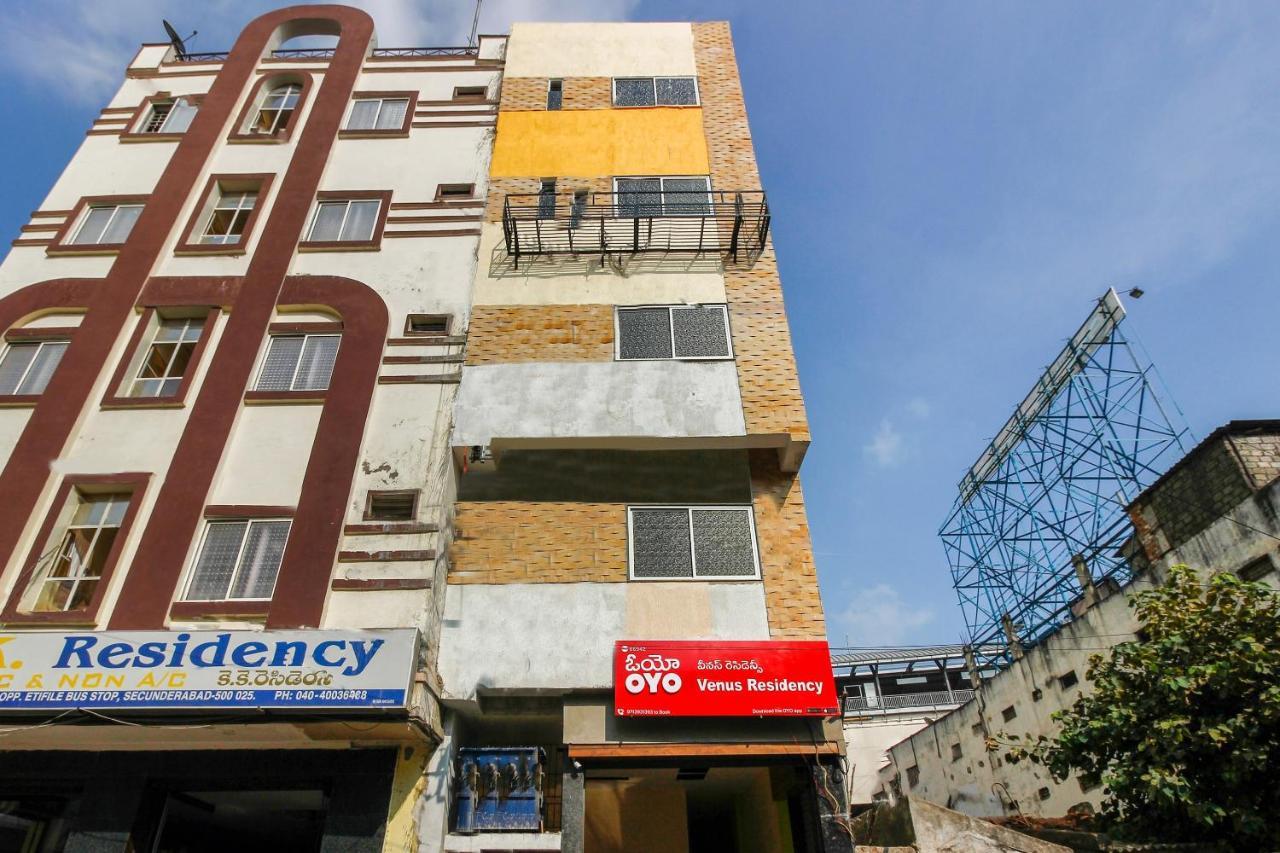 Oyo 66942 Venus Residency Hotel Lalaguda Bagian luar foto