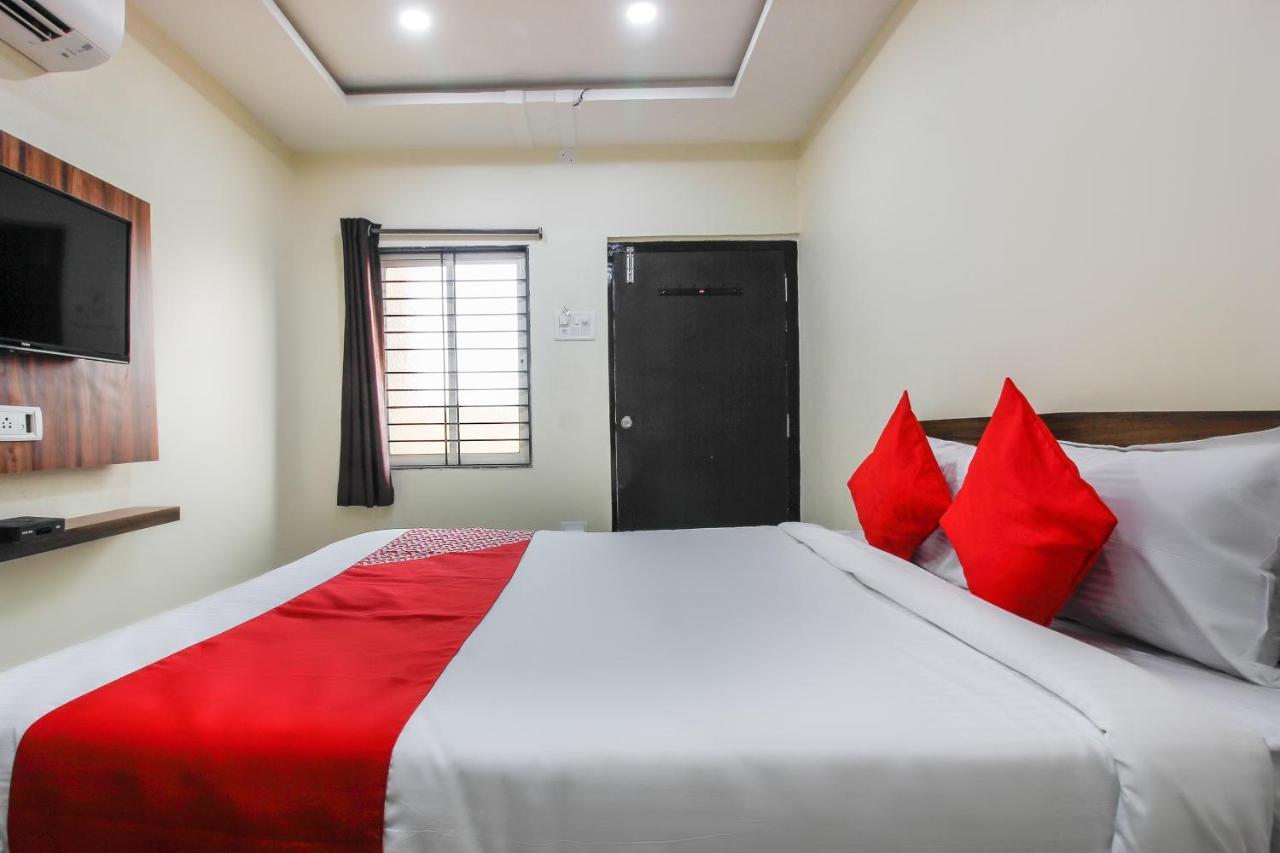 Oyo 66942 Venus Residency Hotel Lalaguda Bagian luar foto
